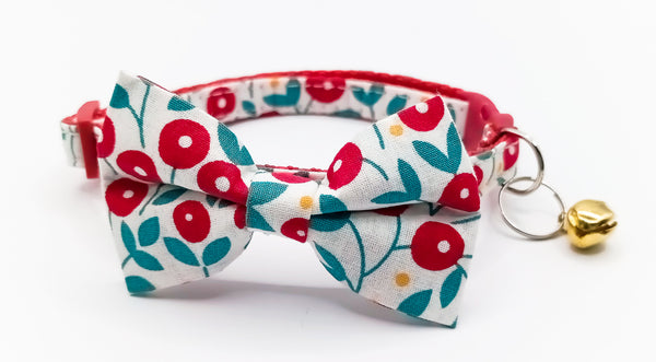 Kitten Hand Made Fabric Bow Neck Collar With Golden Bell Cat Pet