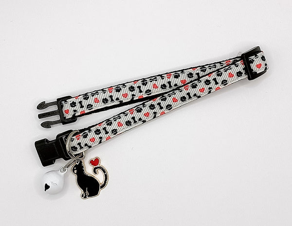 Black Cat Pendant Cat Kitten Neck Collar with White Bell