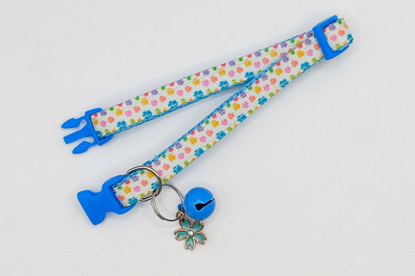Paw Pattern Cat Kitten Pet Adjustable Neck Collar with Floral Pendant Blue Buckle