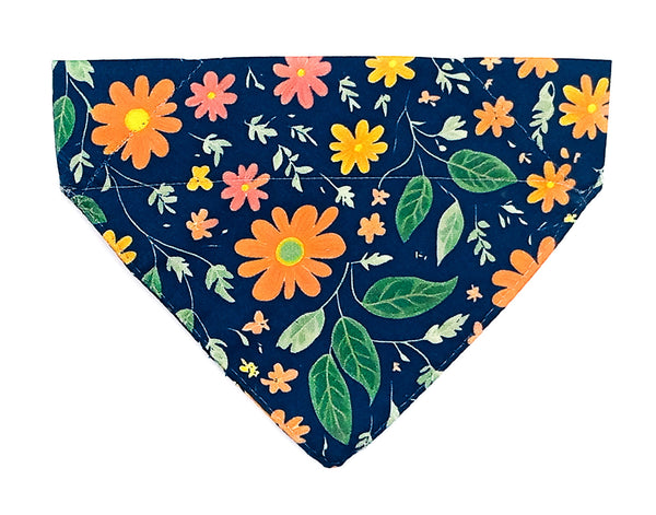 Floral Pattern Cat Pet Kitten Hand Made Fabric Scarf Neck Collar with Silver Bell