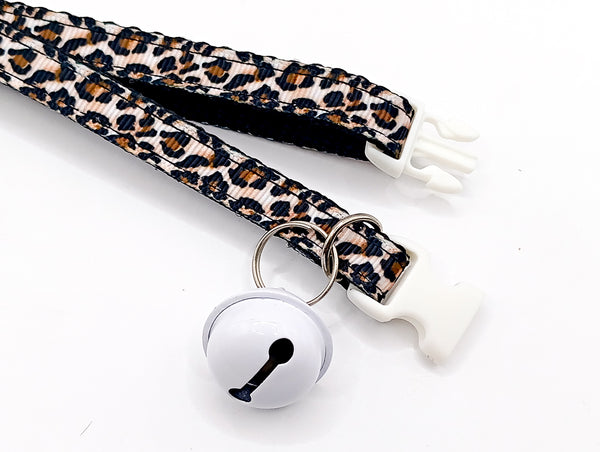 Hand Made Leopard Printed Pet Cat Kitten Adjustable Neck Collar with Big Bell