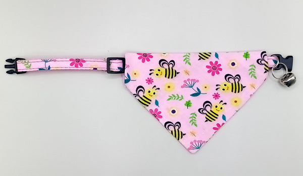Bee Pattern Cat Pet Kitten Hand Made Floral Fabric Bow, Scarf Neck Collar with Silver Bell