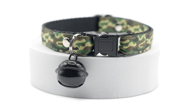 Premium Quality Nylon Cat Kitten Neck Collar Army Pattern Black Buckle with Big Bell