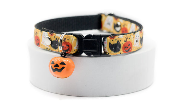 Premium Quality Nylon Neck Collar For Cat Kitten Halloween Cartoon Bell