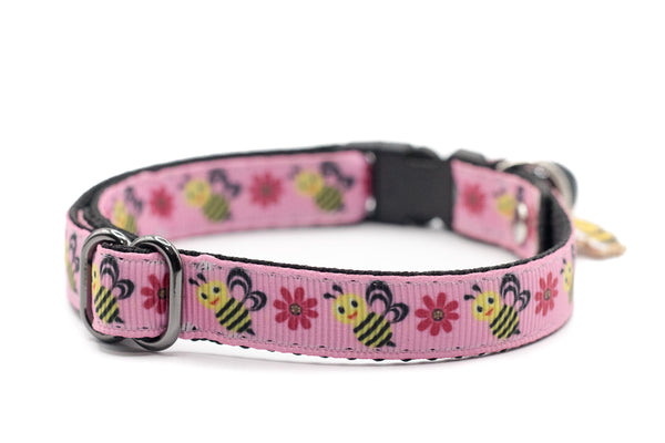 Premium Quality Nylon Pet Cat Kitten Neck Collar with Bee Pendant Black Bell