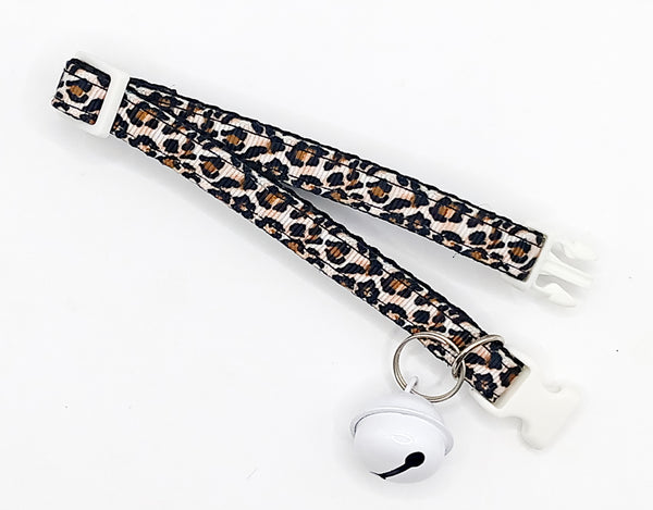 Hand Made Leopard Printed Pet Cat Kitten Adjustable Neck Collar with Big Bell