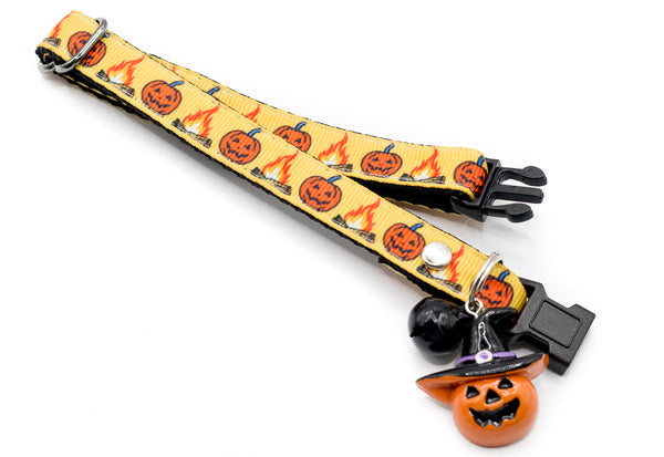 Cat Kitten Pet Neck Collar Halloween Pumpkin Pattern Premium Quality Nylon with Bell